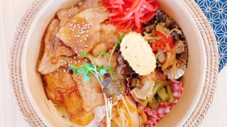 三元豚豚バラ肉の焼肉丼