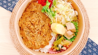 牛すじドライカレー