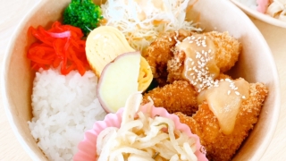 114若鶏のチキンカツ（ごま味噌だれ